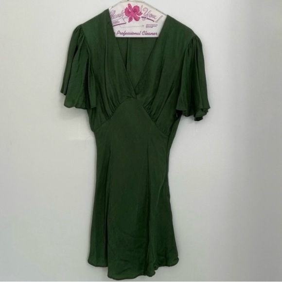 VRG GRL All the way bias cut mini dress size 4 - Picture 3 of 3